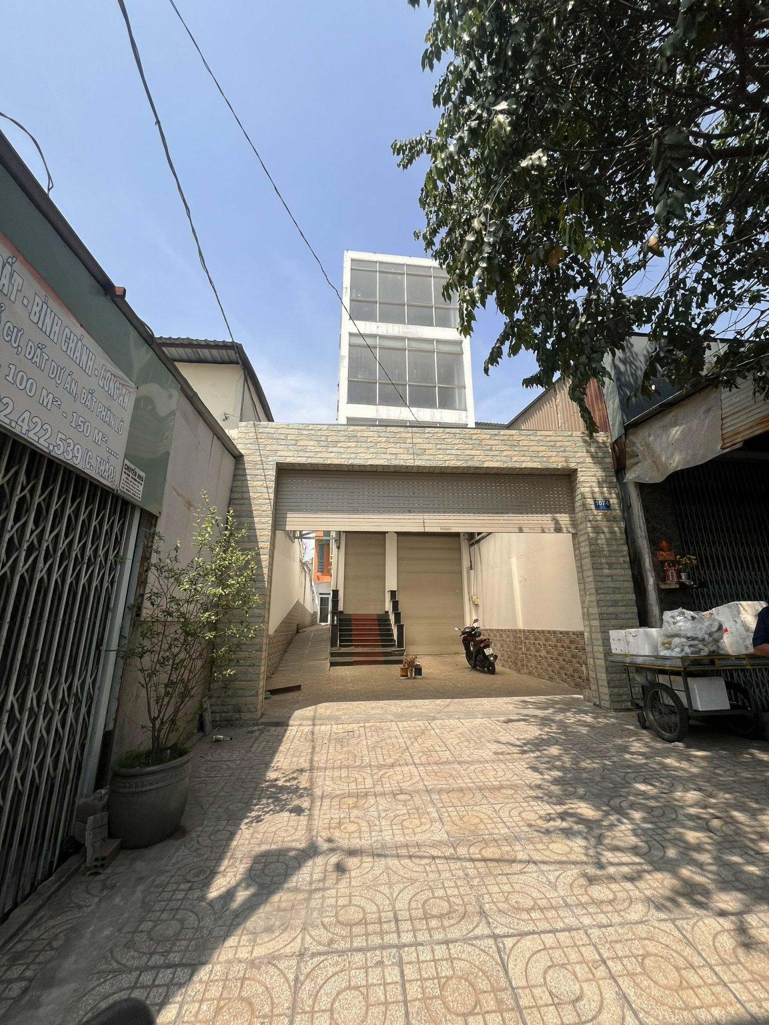 Nhà bán hoặc cho thuê nhà 1 trệt 3 lầu, mặt tiền kinh doanh tại Quốc lộ 50, Xã Phong Phú, Huyện Bình Chánh, Tp Hồ Chí Minh