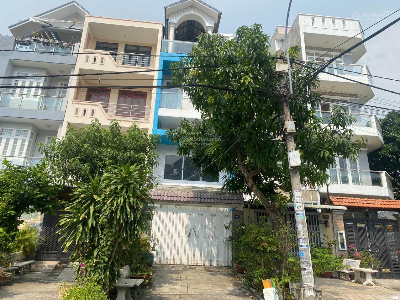 Cho thuê nhà mặt tiền 40m, KDC Phong Phú, Ấp 5, Bình Chánh. Diện tích 4x18m, 1 trệt, 3 lầu, 1 ST.