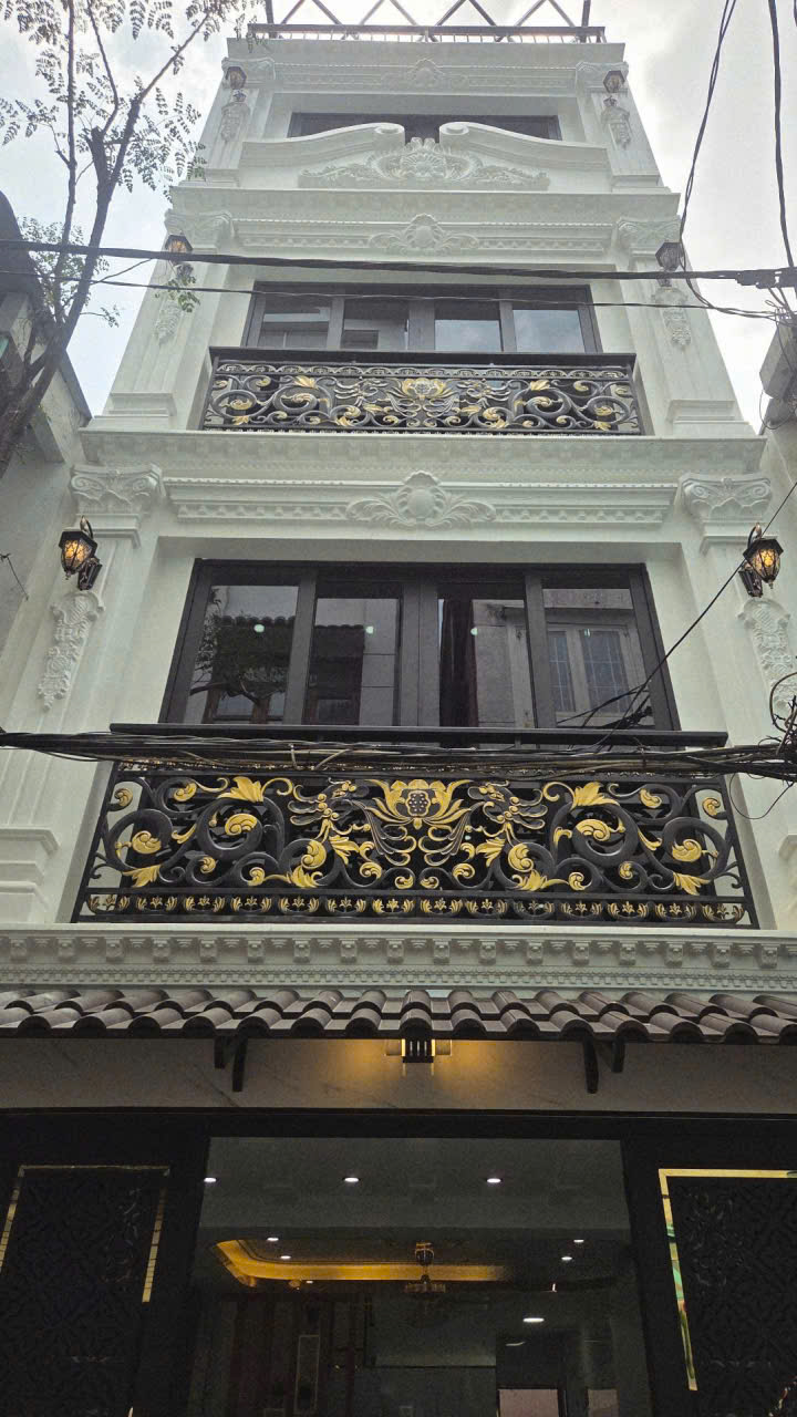 GIẢM NGAY 400 TRIỆU – GIÁ CHỈ CÒN 10.88 TỶ