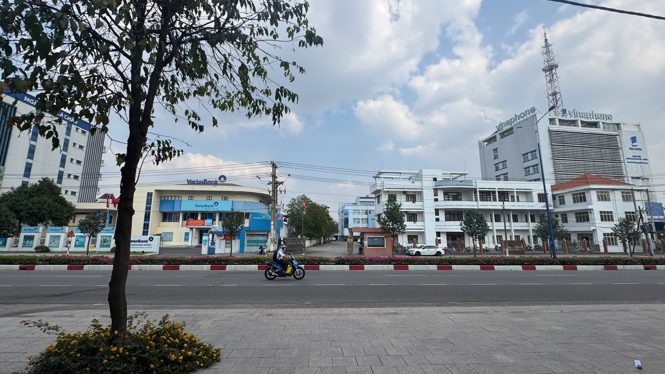 https://batdongsanviet.info.vn/uploads/images/upload/03-08-26/1785721885967_5431038472976169094_5431038472976169094_077da65b531787ccd5dab51390f8ef76.jpg