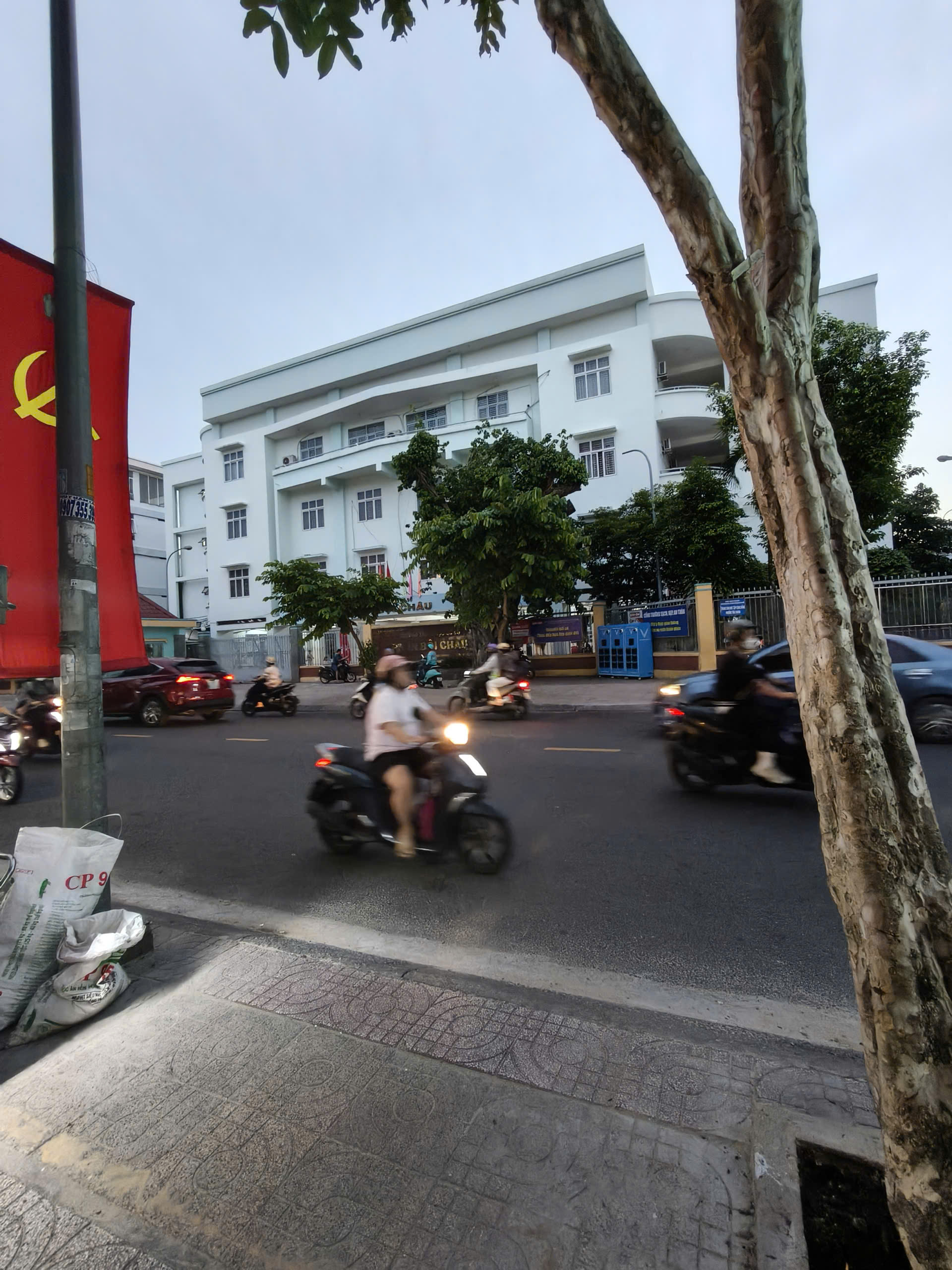 https://batdongsanviet.info.vn/uploads/images/upload/03-09-26/2aOboQw4AeTEAl9efPfT9wbz0nm8WZnprTWFmF6W.jpg