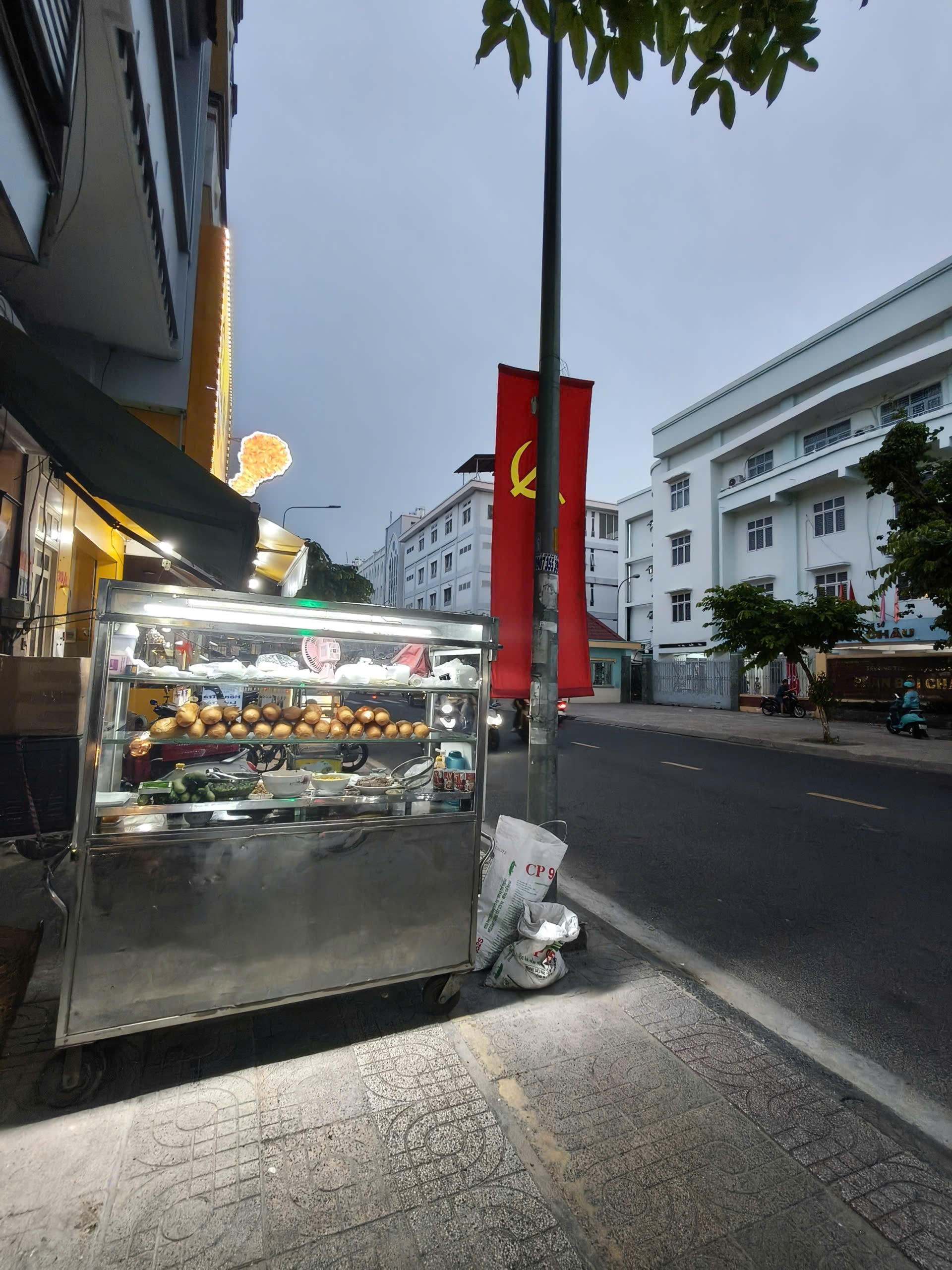 https://batdongsanviet.info.vn/uploads/images/upload/03-09-26/2aOboQw4AeiFrRmqRwQdT2V9FQzJxEGk7SB4PhFQ.jpg