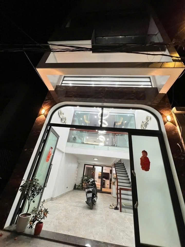 https://batdongsanviet.info.vn/uploads/images/upload/03-10-26/1791001702101_6383835204096186443_6383835204096186443_f7b03918d78efaa6fa16faf5b0cdf153.jpg