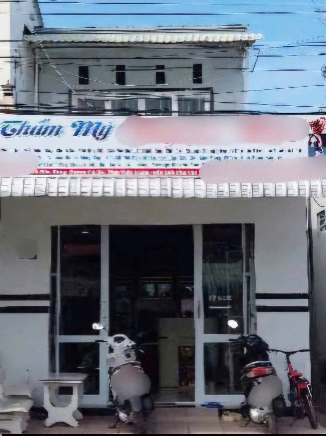 ♦ CHÍNH CHỦ CẦN TIỀN, BÁN       GẤP GẤP NGÔI NHÀ ĐẦY TÂM       HUYẾT . Nhà còn rất mới, hành         nghề thẩm mỹ