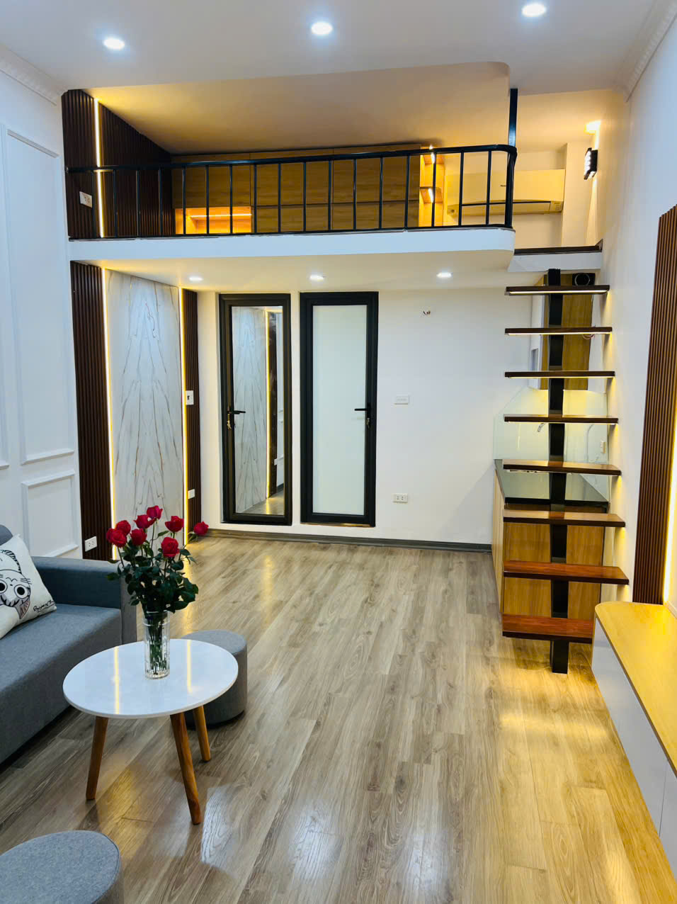 ►  BÁN CĂN HỘ TẬP THỂ TRUNG TÂM LÒ ĐÚC – NỘI THẤT XỊN, MỚI CỨNG, VỀ Ở NGAY