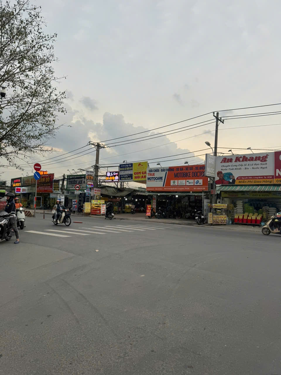 https://batdongsanviet.info.vn/uploads/images/upload/04-09-26/2aOboQwJXauUy9RnLLA9xIqO5bgFKrerTY0vqdtY.jpg