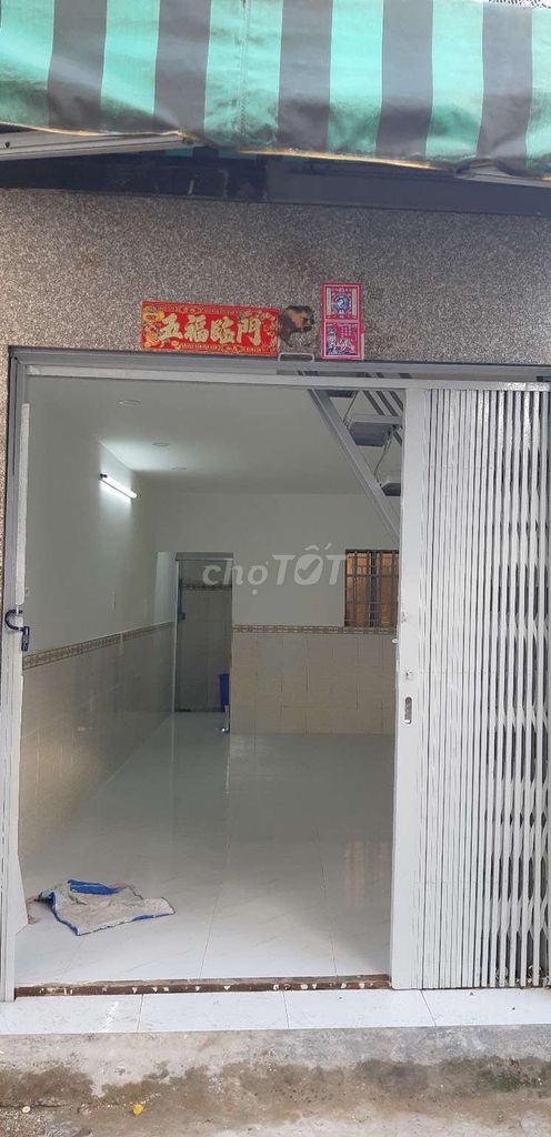 Chính chủ cho thuê nhà nguyên căn – nhà mới sơn sửa, dọn vào ở ngay