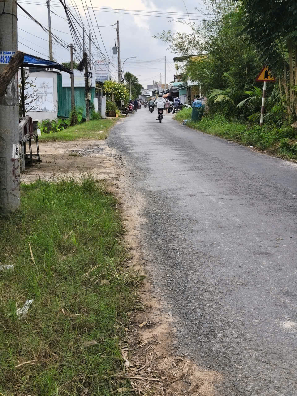 BÁN ĐẤT SIÊU ĐẸP – ĐƯỜNG DH22B, XÃ PHÚ QUỚI, LONG HỒ – VĨNH LONG