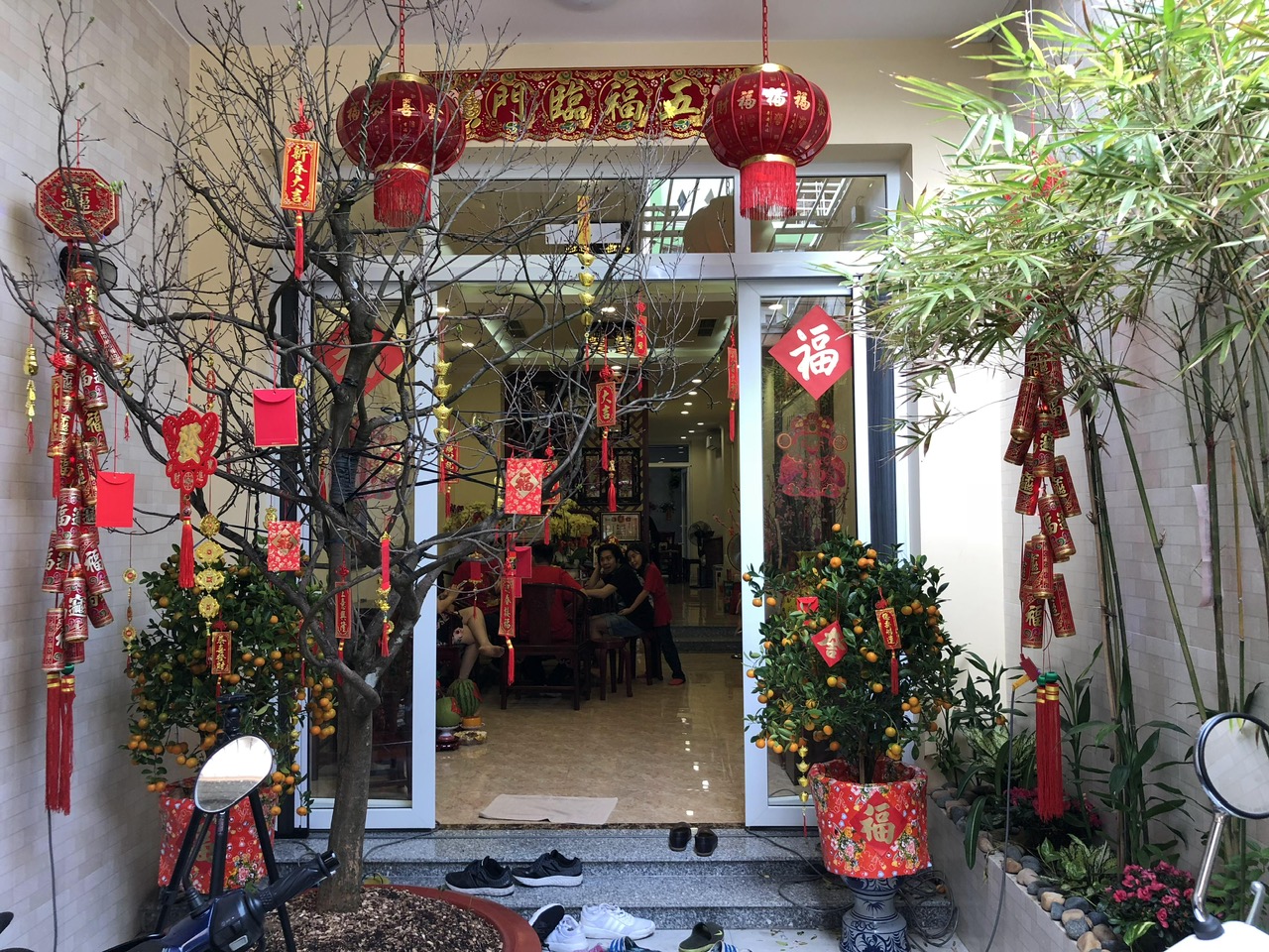 Bán nhà lầu đúc kiên cố đường Bình Phú. Quận 6.