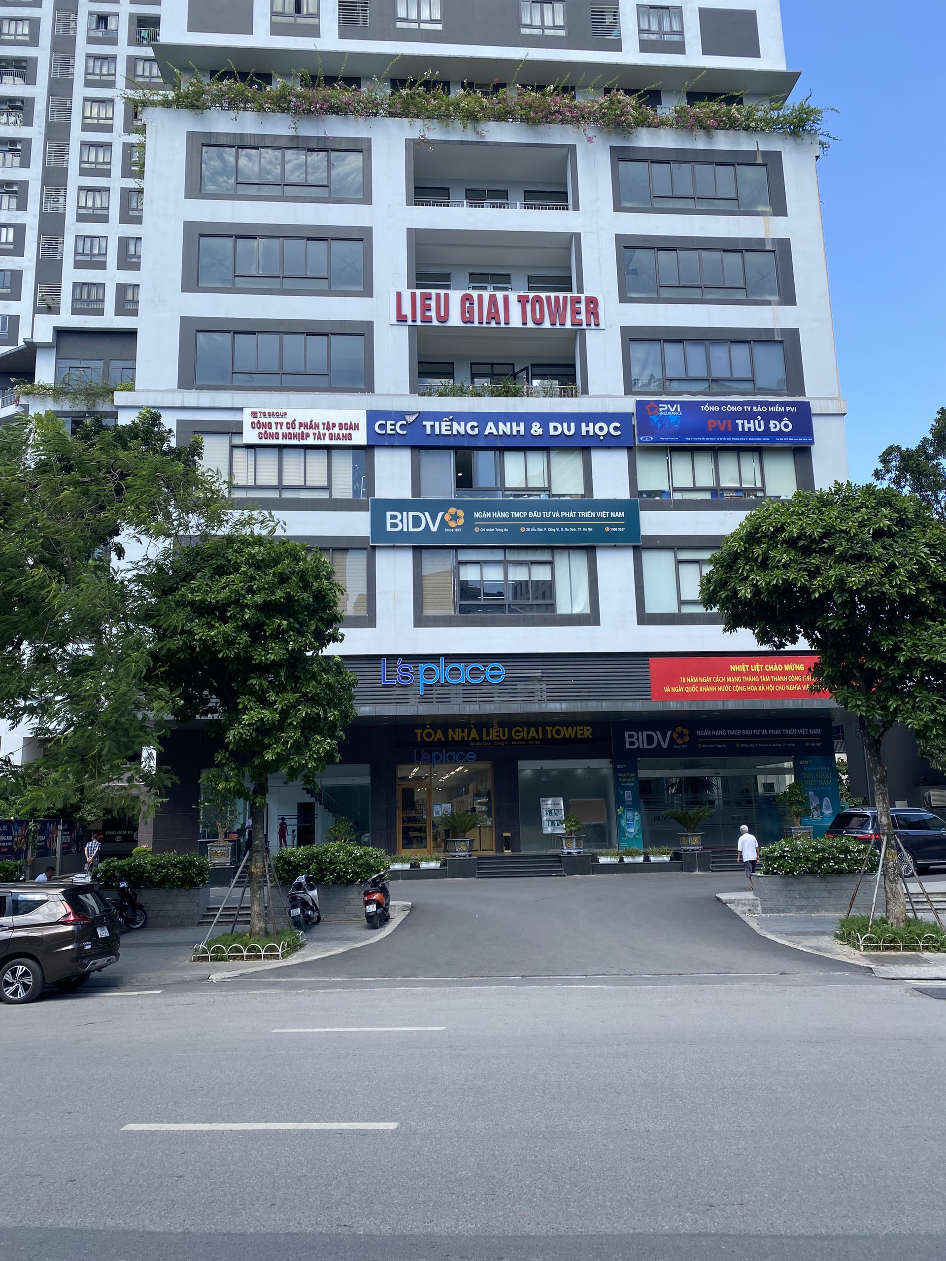 Cho thuê căn góc, diện tích 127 m2 nhìn xuống đường Liễu Giai, Ba Đình, HN 4