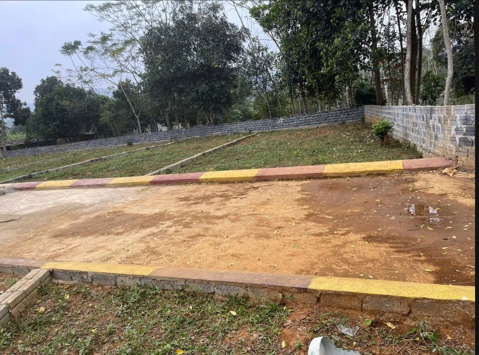 ► Chính Chủ cần bán 2 lô đất gần Đường Hồ chí Minh, gần Khu Công nghiệp thạch Quảng giá 170 triệu/1 lô