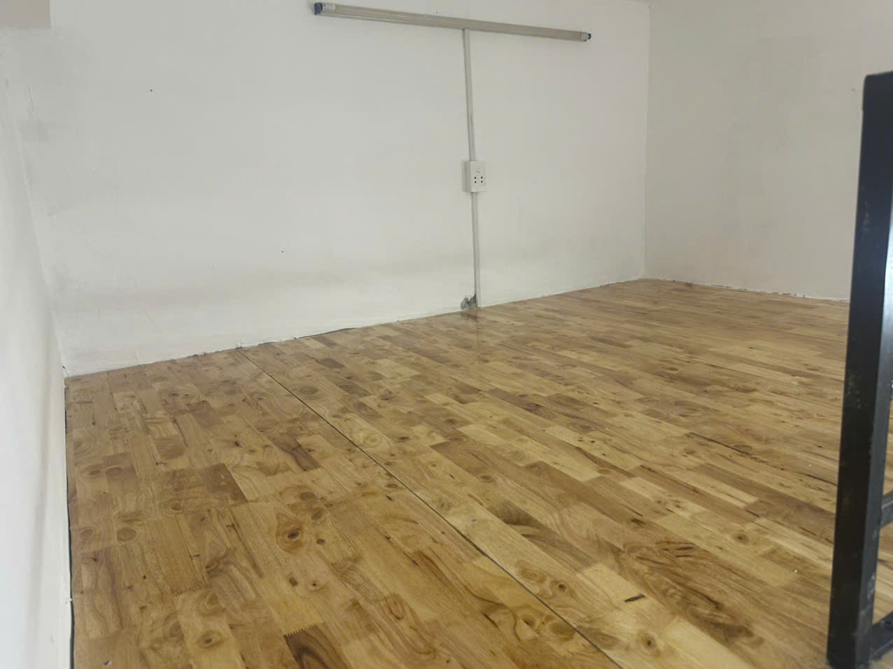 Pass lại phòng trọ tầng trệt có gác – đầy đủ nội thất cơ bản – Bình Tân