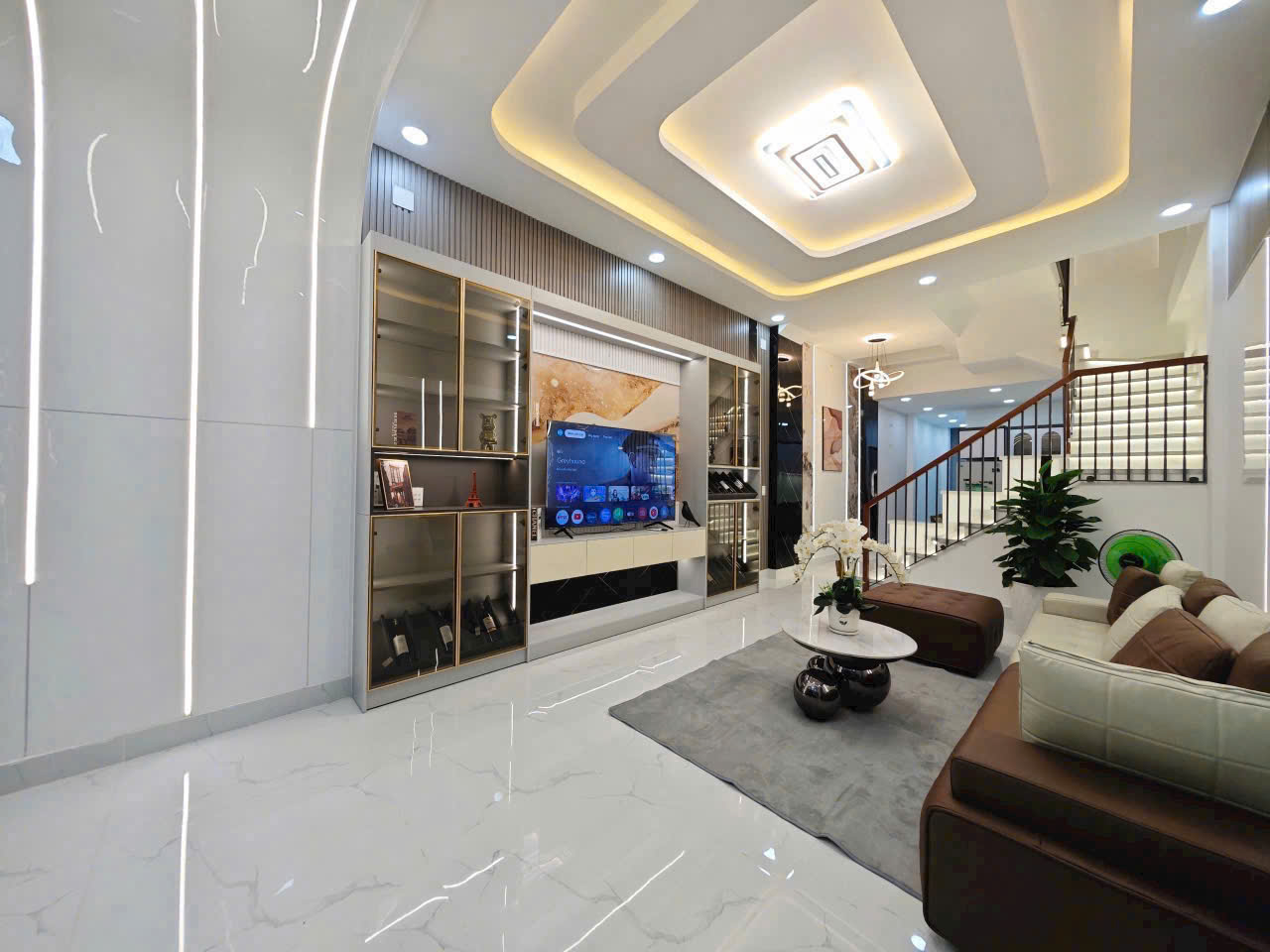 Chỉ nhỉnh 6 tỷ – Nhà phố 1 trệt 1 lầu full nội thất, Sổ Hồng Riêng Quận 12!