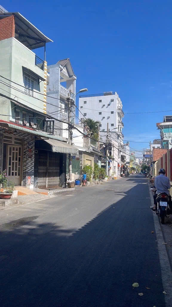 https://batdongsanviet.info.vn/uploads/images/upload/06-07-26/z8012431194326_f150f1a53502abed6233ebfd6d3da64d.jpg