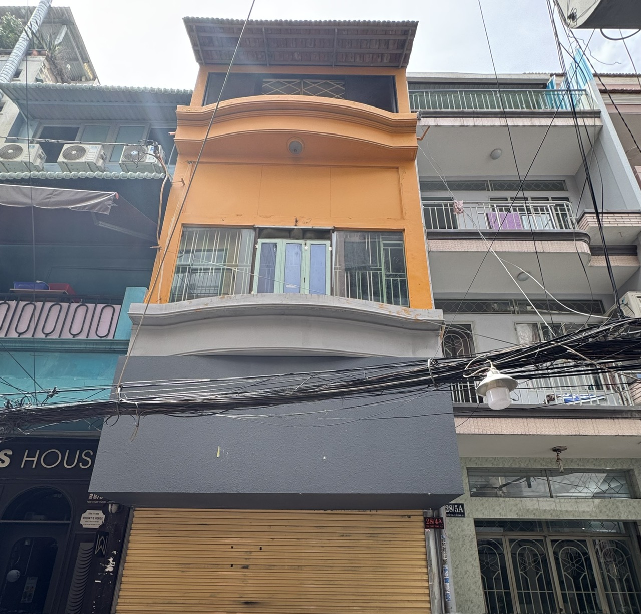 BÁN NHÀ PHỐ TRUNG TÂM QUẬN 1 - TPHCM - 1 Trệt 3 lầu