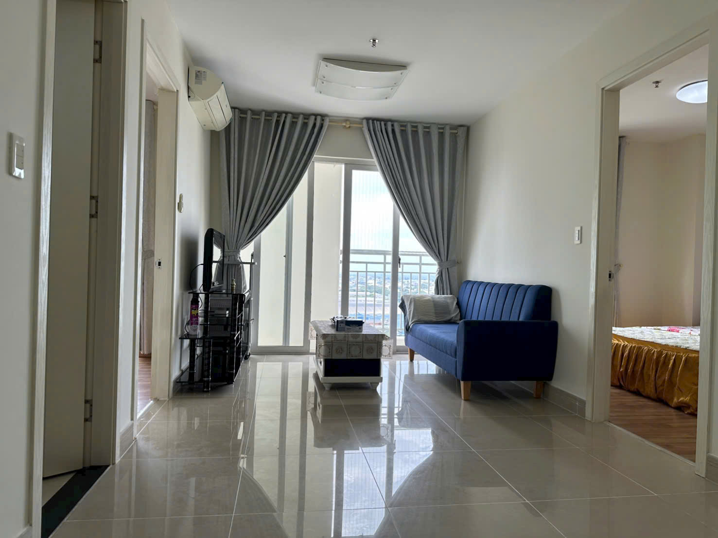 Chính chủ cho thuê căn hộ Charm Plaza, vị trí ngay Ngã tư 550, P.Dĩ An, TP. Dĩ An, BD