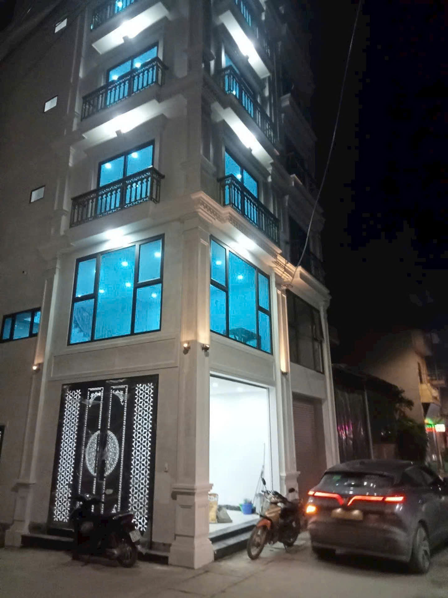 ► NHÀ MỚI 6 TẦNG THANG MÁY – LÔ GÓC – Ô TÔ TRÁNH – KINH DOANH TỐT