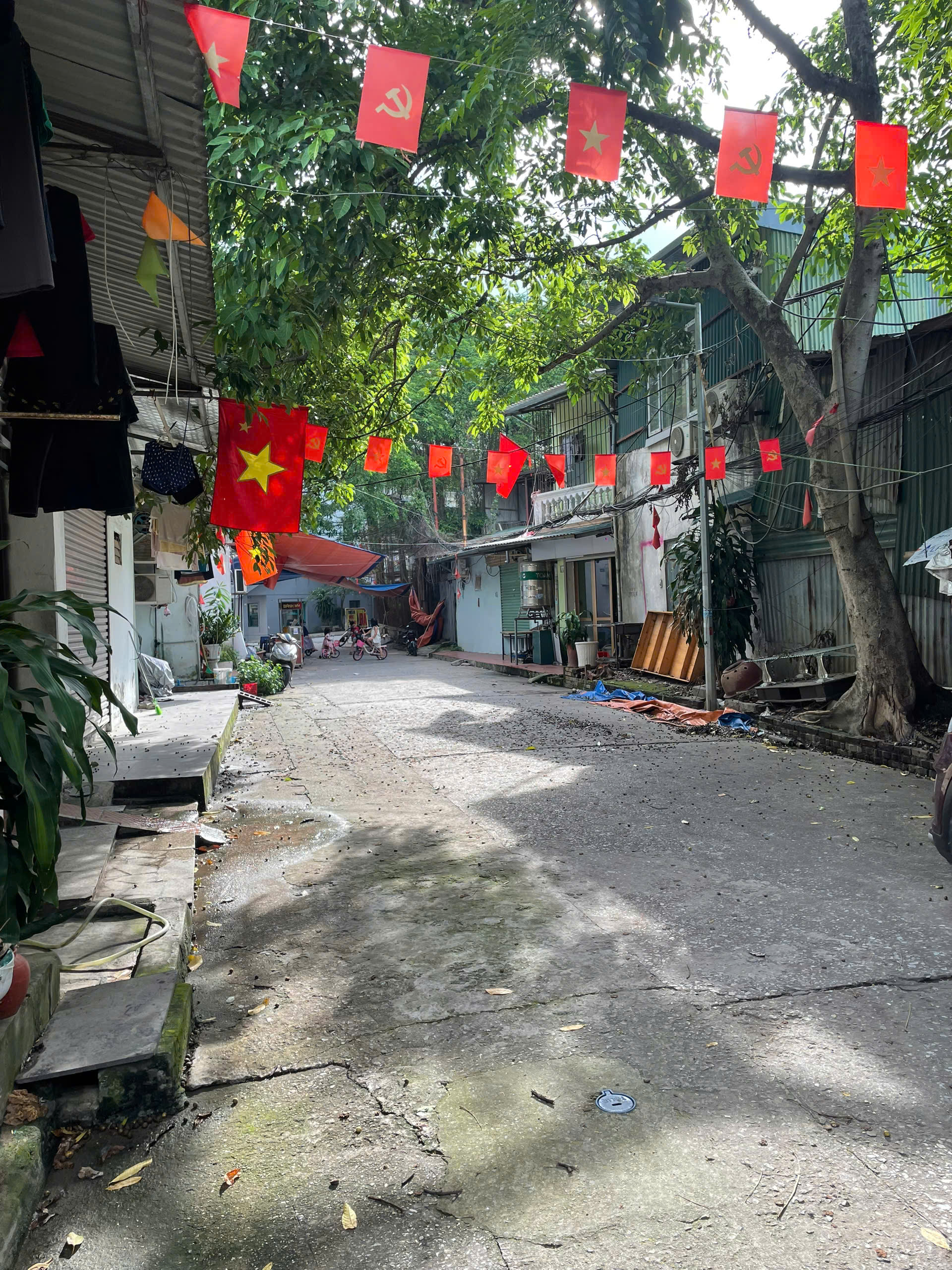 ►  BÁN ĐẤT TẶNG 2 NHÀ CẤP 4 – CÓ DÒNG TIỀN SẴN – ĐÔNG NGẠC, HÀ NỘI