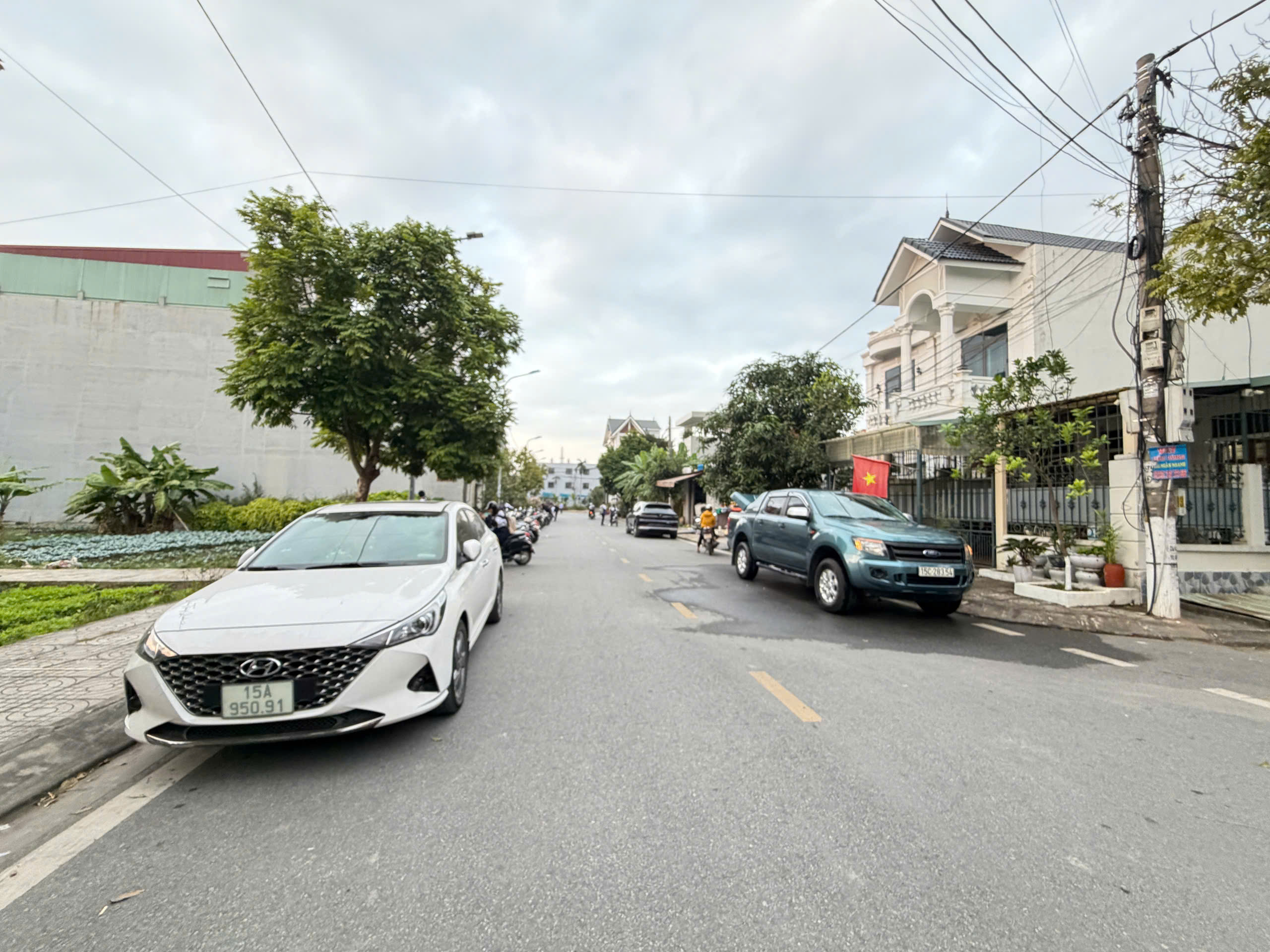 ►  LÔ ĐẤT MẶT TRỤC CHÍNH – TỔ 7 THỊ TRẤN AN DƯƠNG