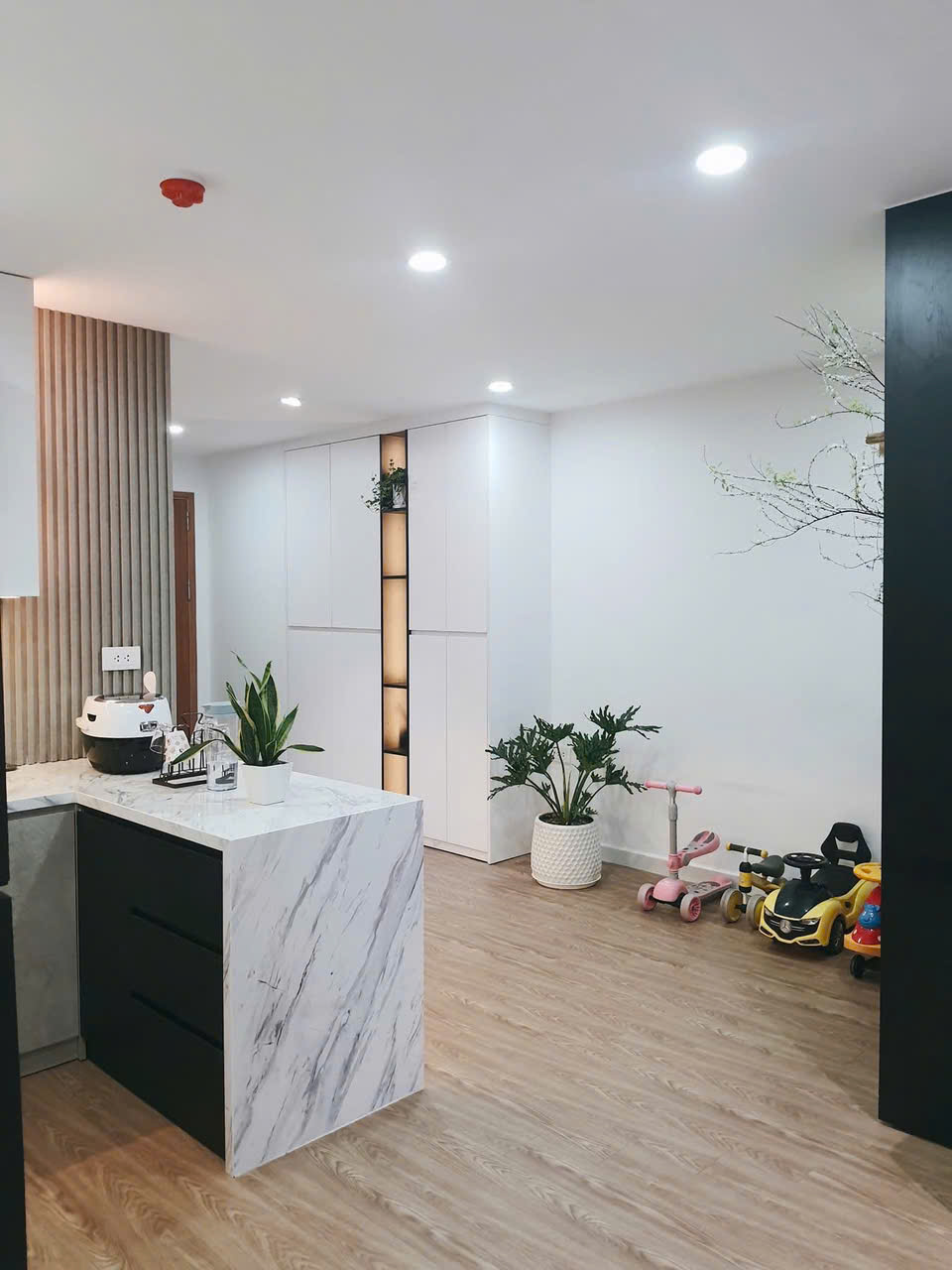 https://batdongsanviet.info.vn/uploads/images/upload/08-07-26/1783484268061_5847660854688321876_5847660854688321876_8eceecb59a43f1b7061d6b189b99aa27.jpg