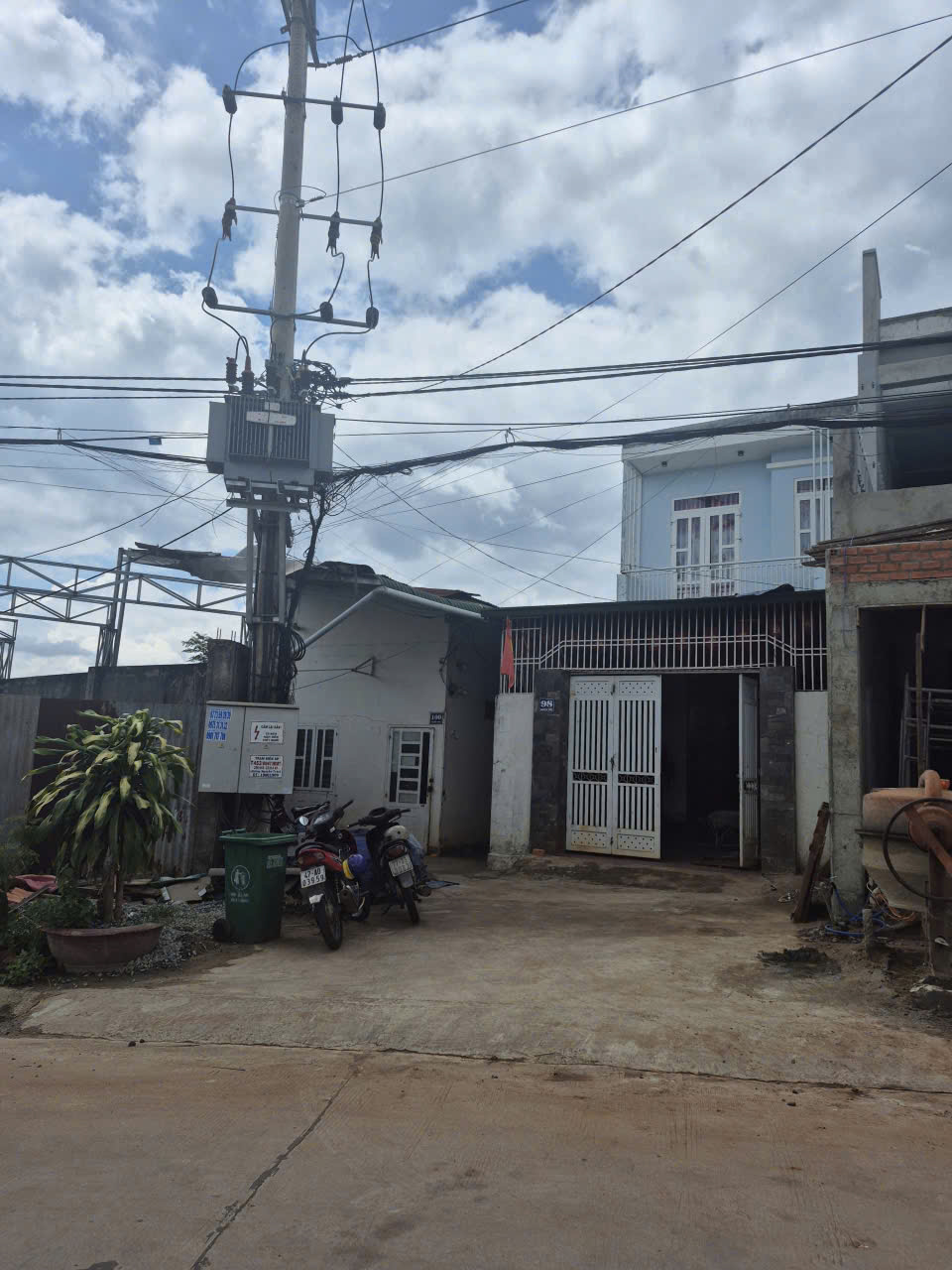 https://batdongsanviet.info.vn/uploads/images/upload/08-10-26/2aOboR46j4tyw0qqgASu4lB8Br5TB4gWYYQEE1Q0.jpg