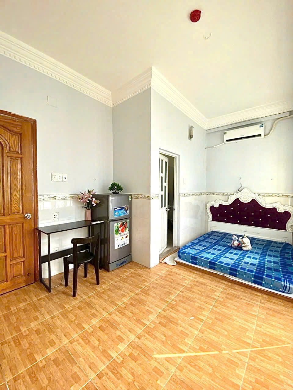 Cho thuê căn hộ dịch vụ mini diện tích từ 20m2. Địa chỉ hẻm C7 Phạm Hùng phường 4 quận 8.