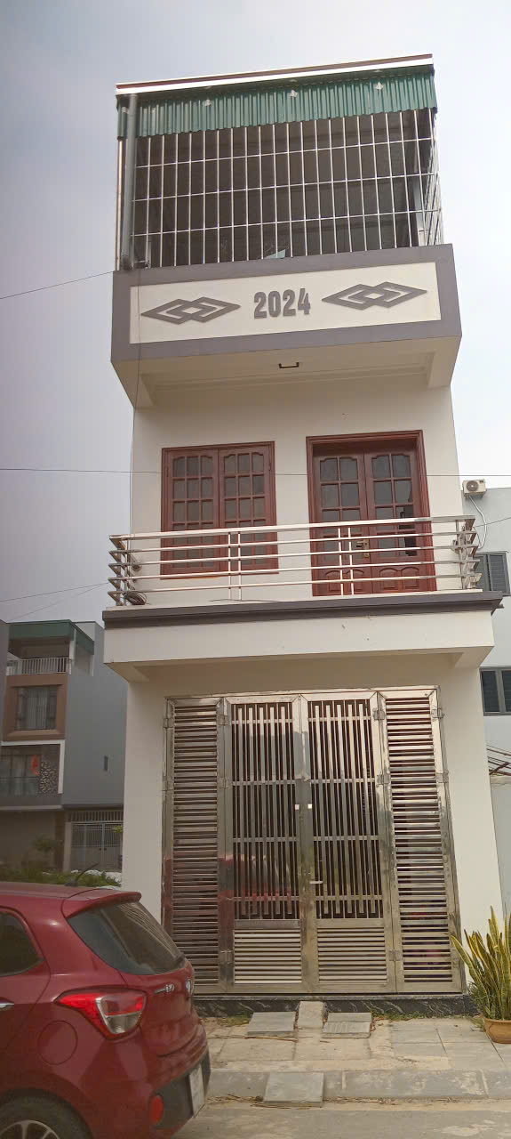 ►  KẸT TIỀN ĐÁO HẠN – CHÍNH CHỦ BÁN NHÀ 3 TẦNG MỚI ĐẸP TẠI TÁI ĐỊNH CƯ NGUYÊN KHÊ