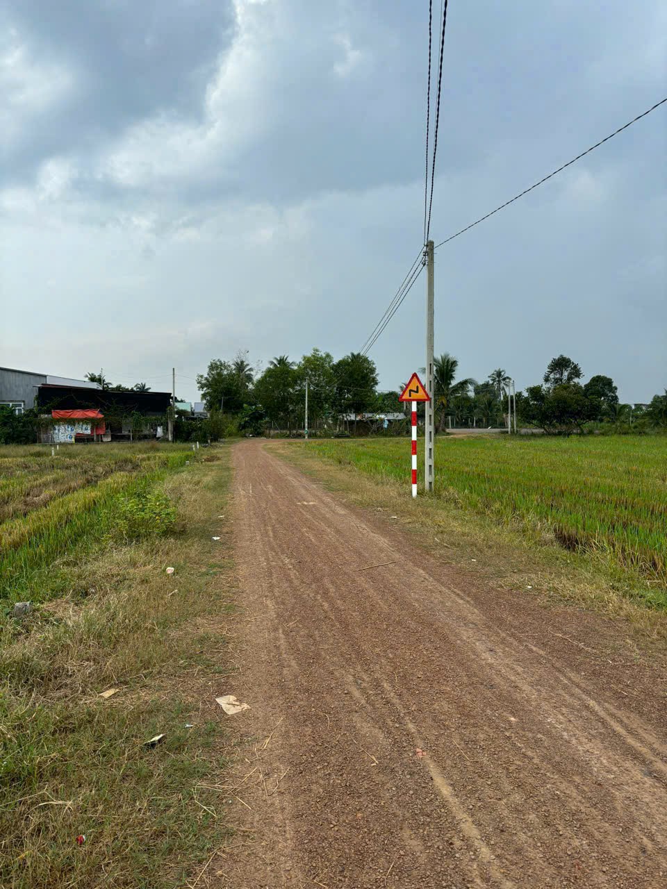 CẦN BÁN  LÔ ĐẤT ĐẸP TẠI Phước Ninh - Dương Minh Châu - Tây Ninh, cách sân bay Phước Ninh Khoảng 430m