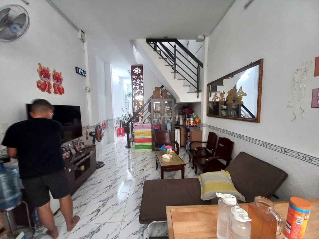 BÁN NHÀ HẺM XE HƠI – PHÂN LÔ PHƯỜNG 14, TÂN BÌNH – Ô TÔ NGỦ TRONG NHÀ