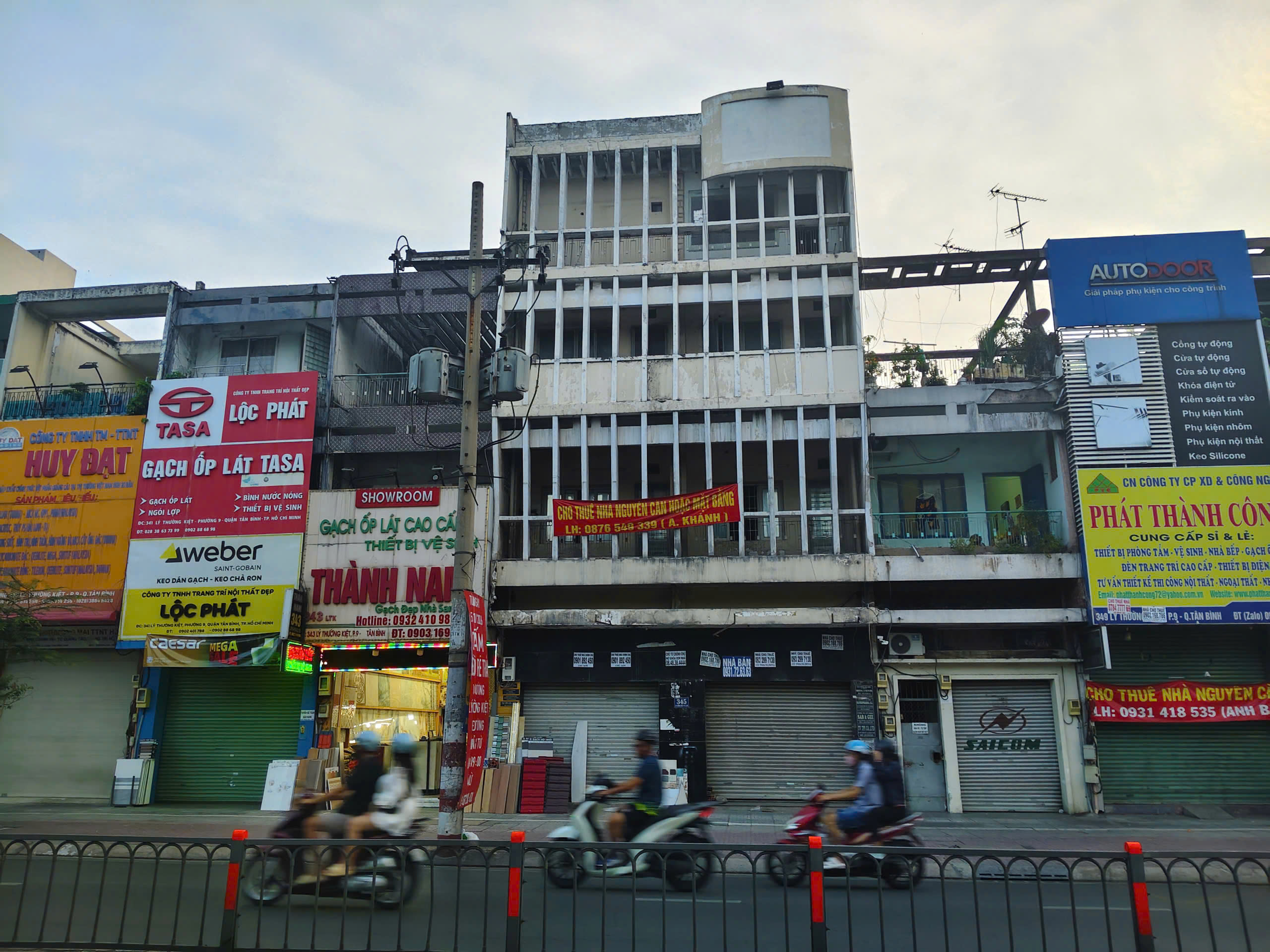 https://batdongsanviet.info.vn/uploads/images/upload/11-07-26/2aOboQjazFGk7VcjStz9bqANEbbwPpNJbGoMfBEO.jpg