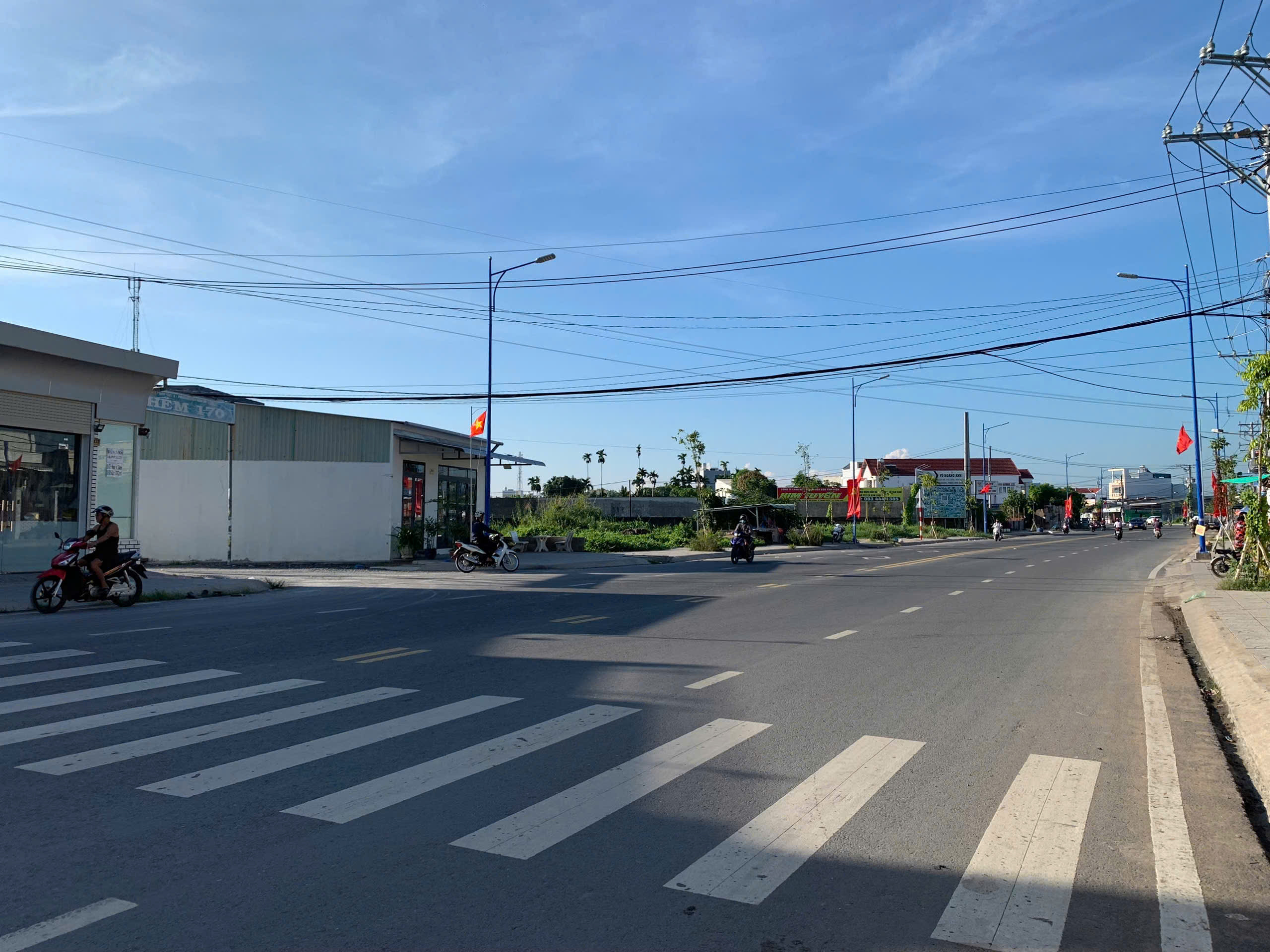 Bán nhà Hẻm 170, đường Hoàng Quốc Việt, P.An Bình