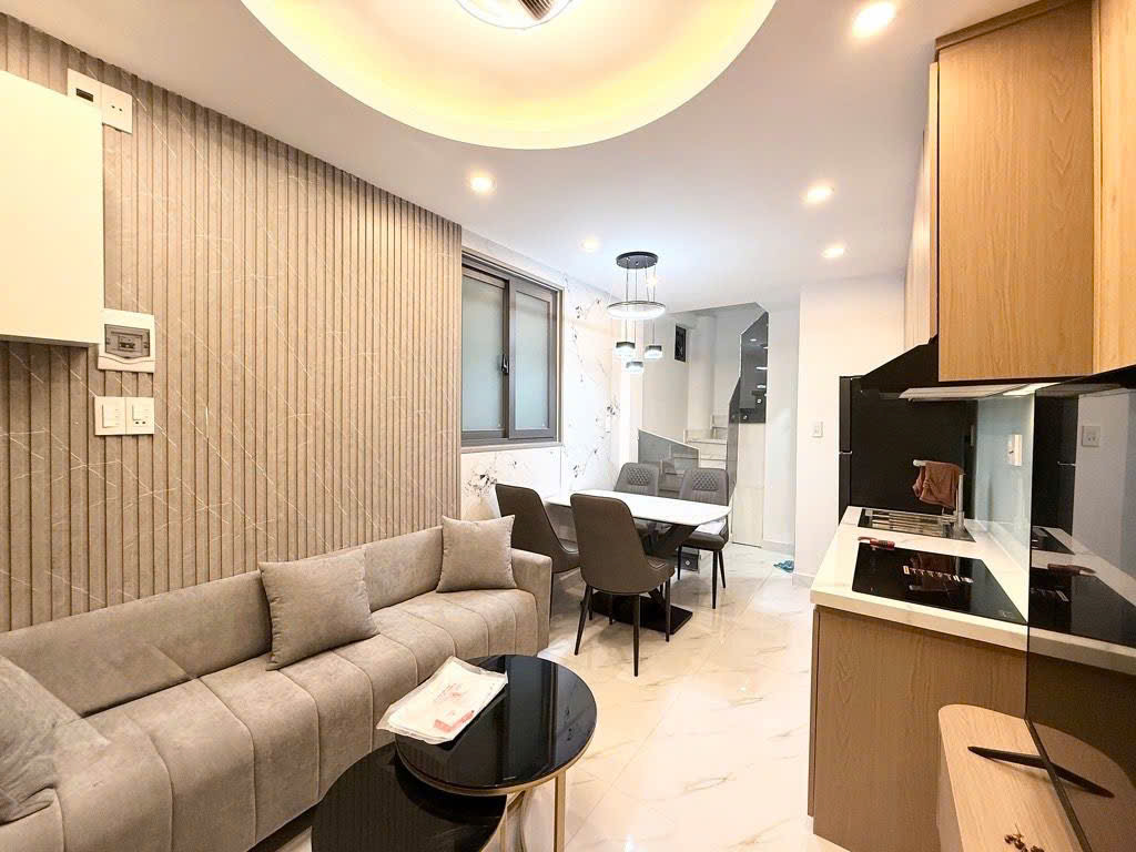 BÁN NHÀ HUỲNH VĂN BÁNH, QUẬN PHÚ NHUẬN – HẺM XE TẢI - 3 TẦNG CHUẨN ĐẸP – CHỈ 3.x TỶ