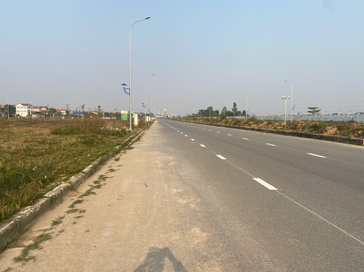 SIÊU PHẨM ĐẤU GIÁ HƯƠNG ĐÌNH - MẶT ĐƯỜNG ĐÔI 40M - GIÁ NGỢP CHỐT GẤP!