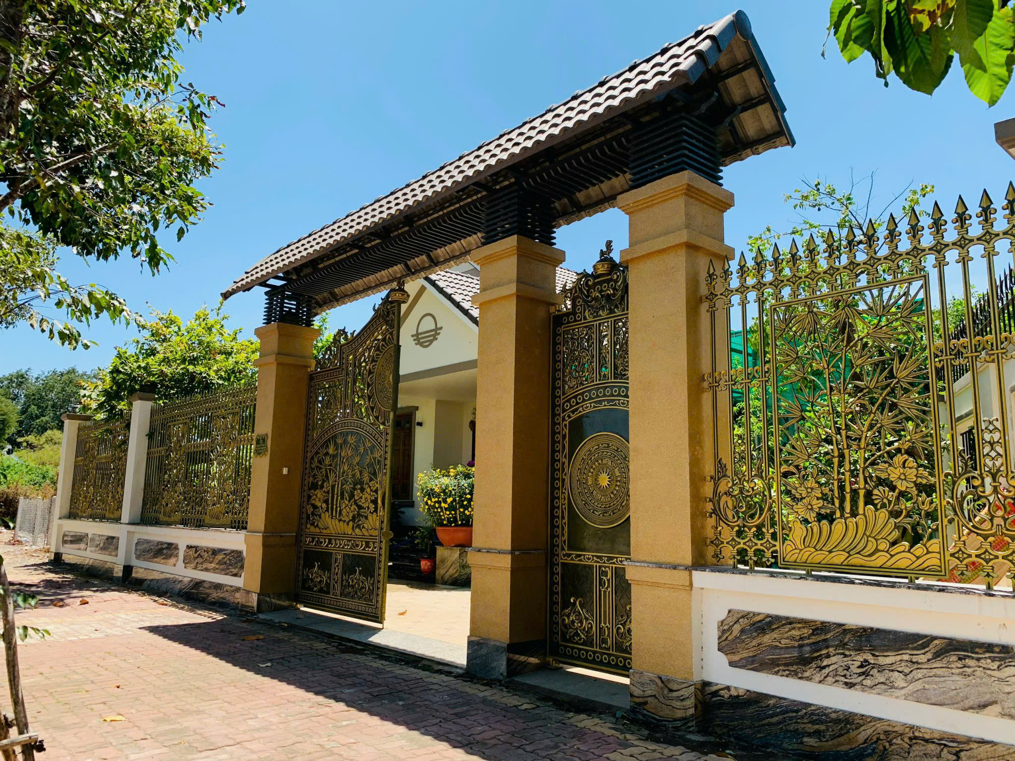 ►  BÁN NHÀ VƯỜN MT NGUYỄN TRÃI – TRUNG TÂM THỊ TRẤN LONG ĐIỀN