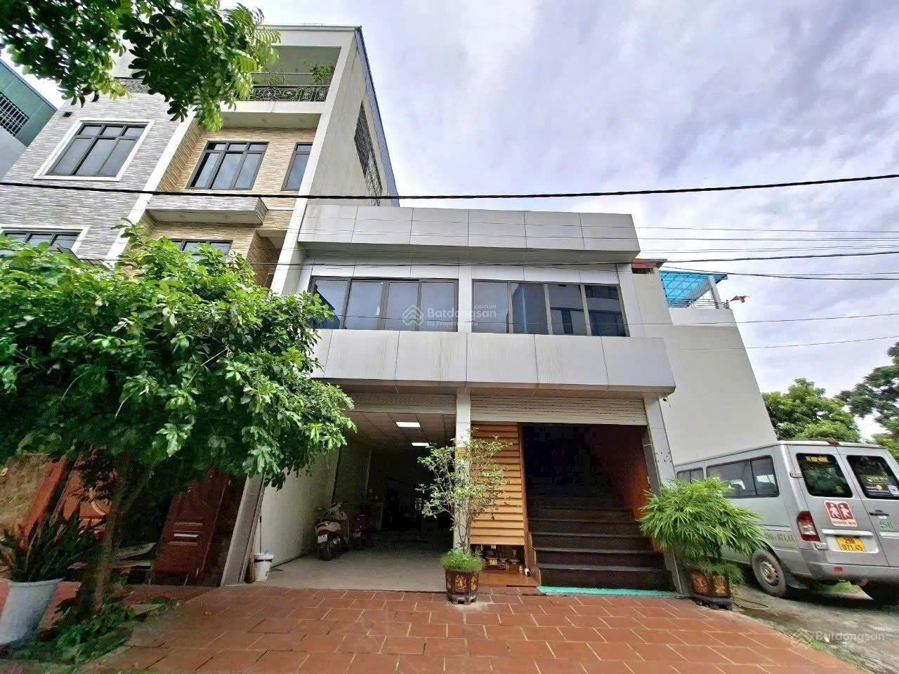 https://batdongsanviet.info.vn/uploads/images/upload/12-08-26/1786524155160_9081825524660048402_9081825524660048402_12abac188b498e0c6eeafc0f577e9996.jpg