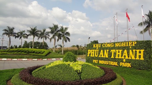 Bán gấp 1000m2 đất, vị trí đất cực đẹp, sát KCN Phú An Thạnh, Bến Lức Long An