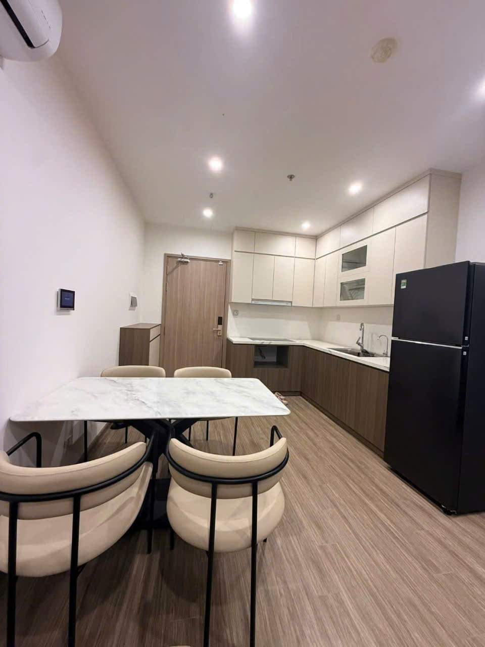 ►  Cho thuê căn hộ 2PN tại Vinhomes Smart City – Tây Mỗ