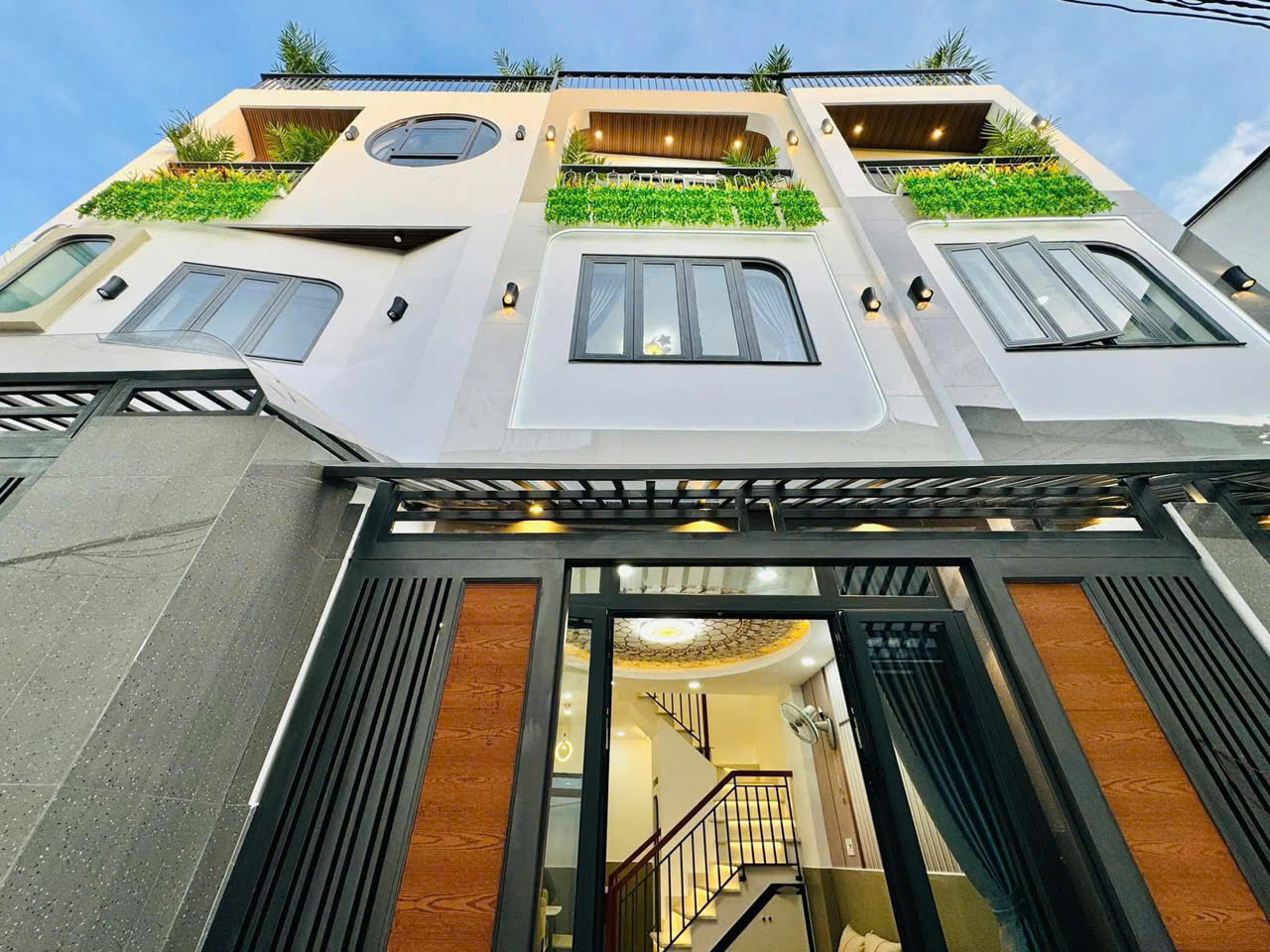 ► Cần Đổi Nhà - Bán Nhanh  căn nhà phố