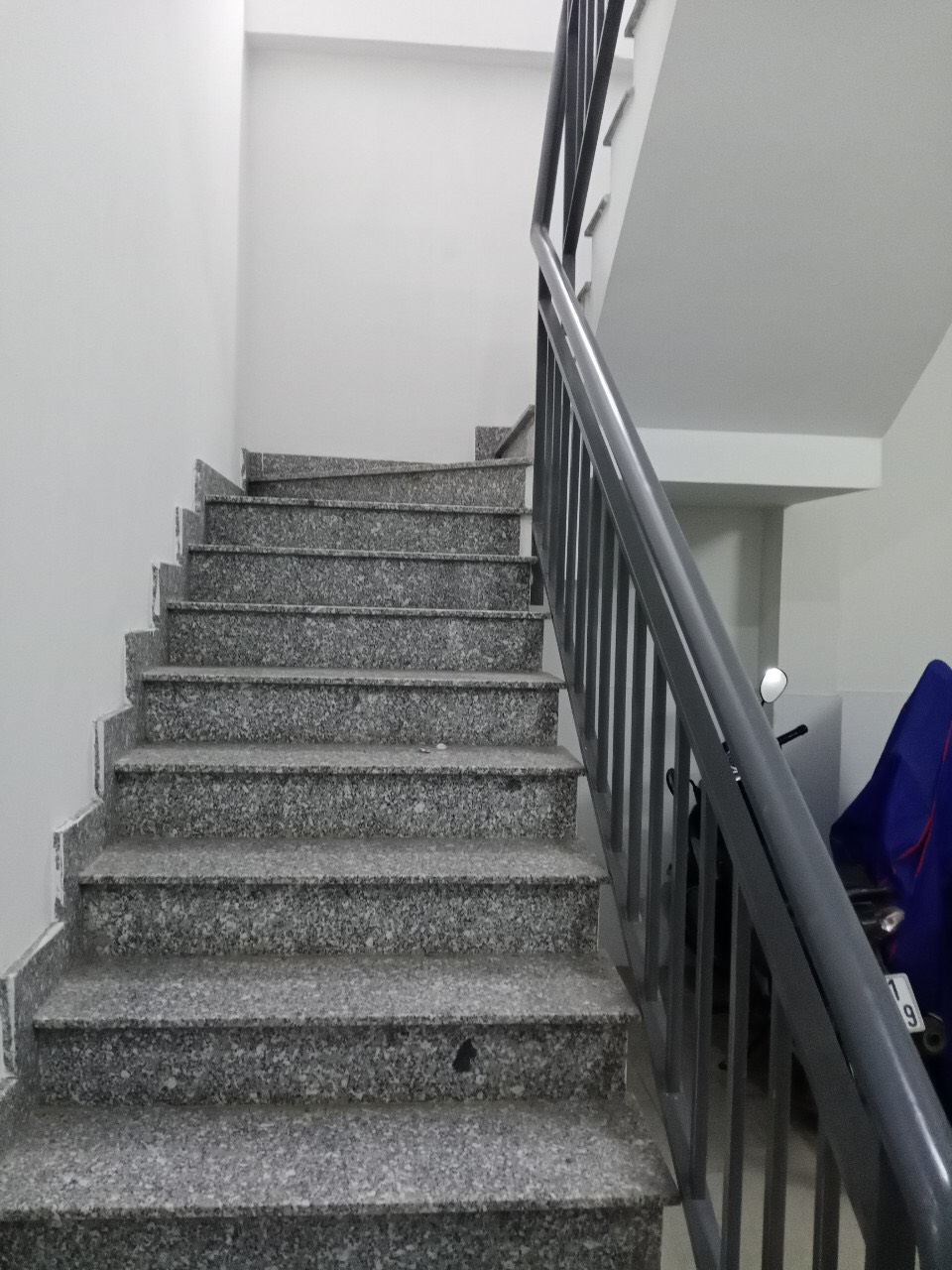 ►  CHO THUÊ PHÒNG TRỌ GẦN NGÃ TƯ THỦ ĐỨC