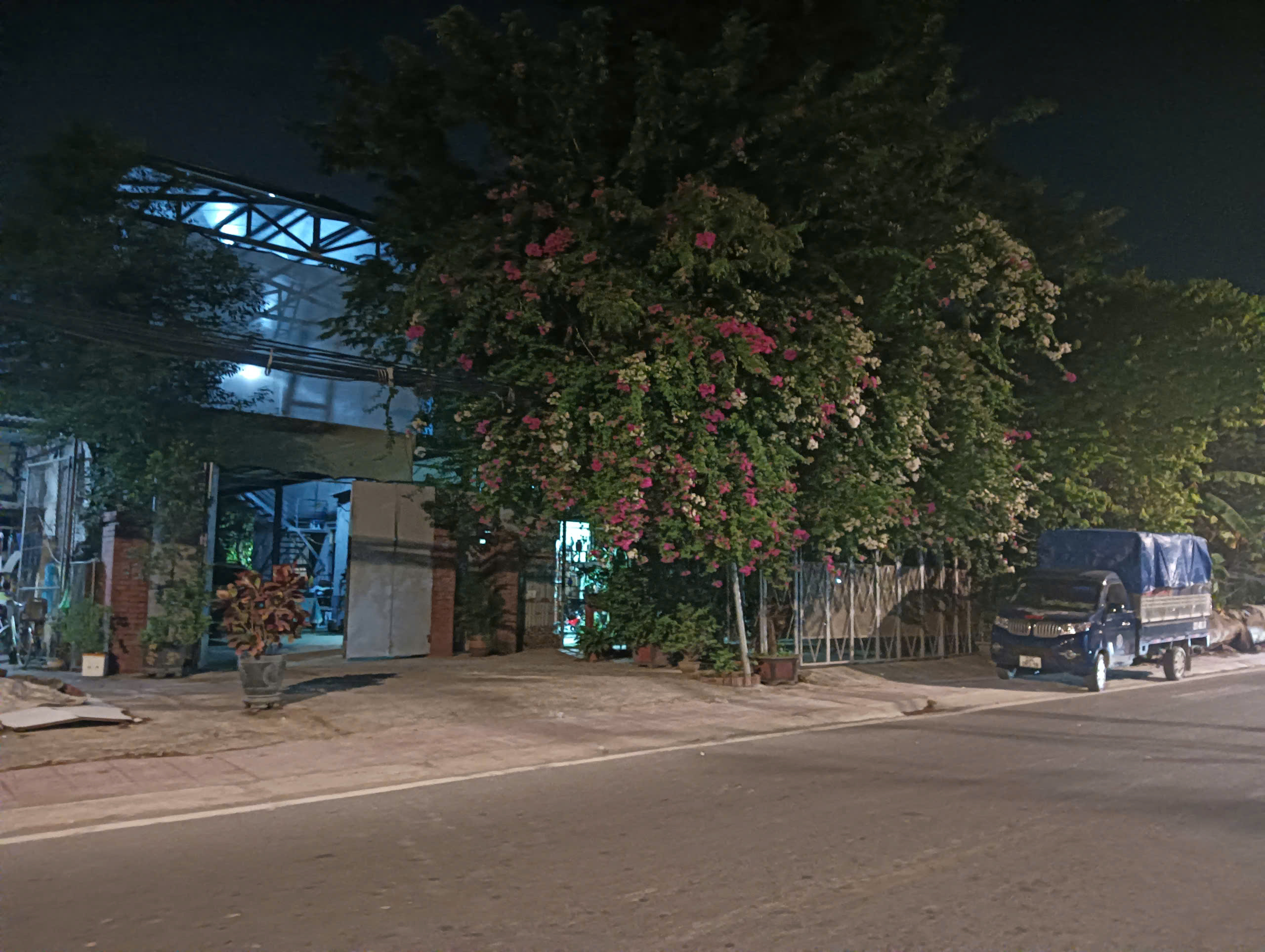 https://batdongsanviet.info.vn/uploads/images/upload/14-10-26/1791945623615_5286095748931131041_5286095748931131041_2dc1fdb5f72d1e0456e5672c470d5fda.jpg