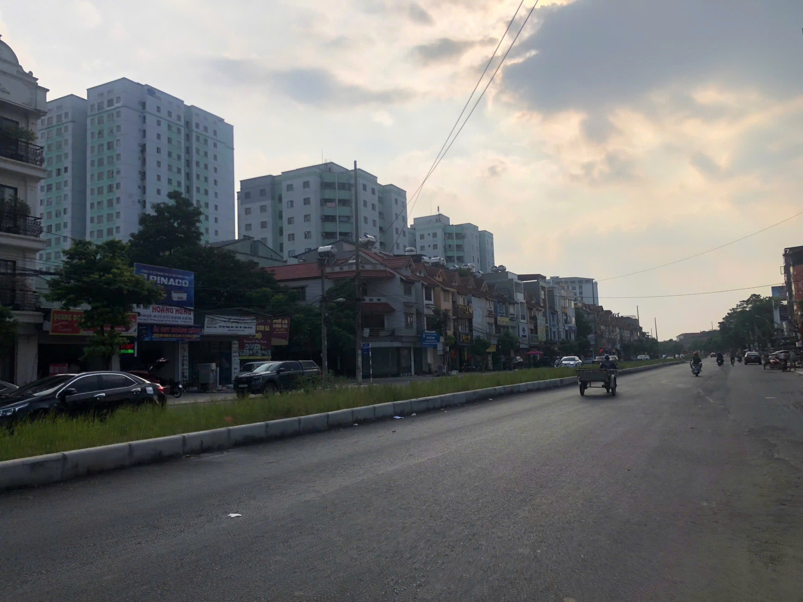 Cần bán nhà 3 tầng mặt đường Nguyễn Tất Thành – Vĩnh Yên