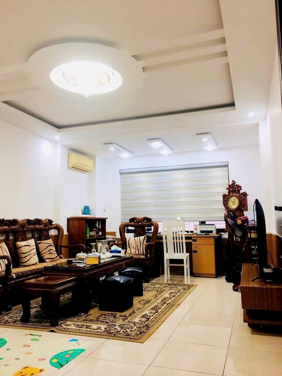 https://batdongsanviet.info.vn/uploads/images/upload/15-07-26/2aOboQkYr1X2NIGyM2CkqJqgPFoy0vp0vNnkbhIW.jpg