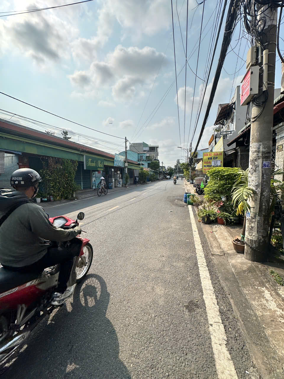 https://batdongsanviet.info.vn/uploads/images/upload/15-09-26/1789437483770_1413228021914874222_1413228021914874222_f49326439ced469a20d8ccada00793d6.jpg