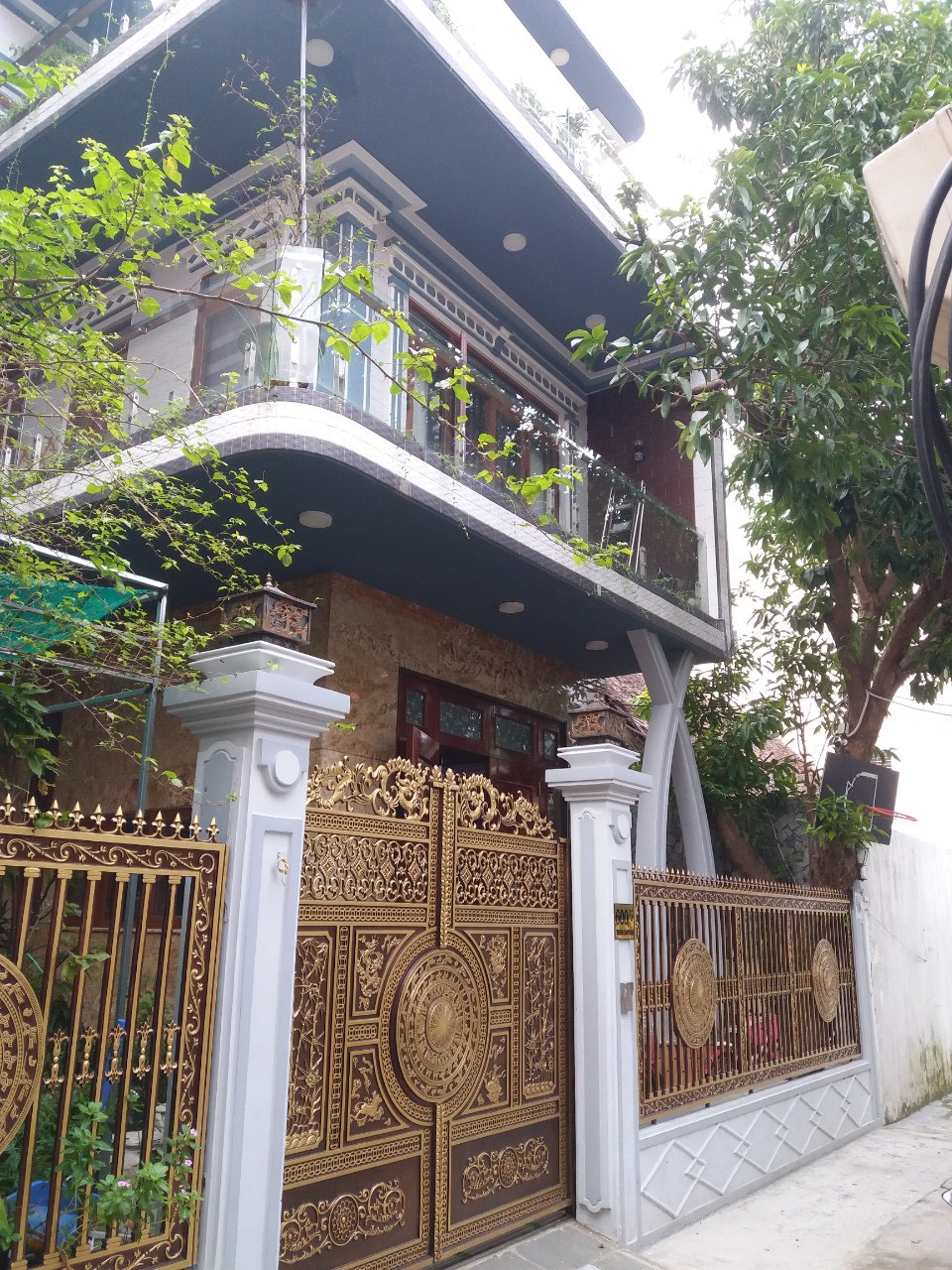 VILLA SIÊU SANG - CHẤT LƯỢNG TUYỆT KHU VỰC BIỂN NGUYỄN TẤT THÀNH TP ĐÀ NẴNG 0919.68.59.48