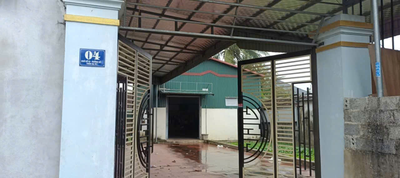 Bán nhanh căn nhà thoáng mát rộng rãi có sẵn nhà xưởng