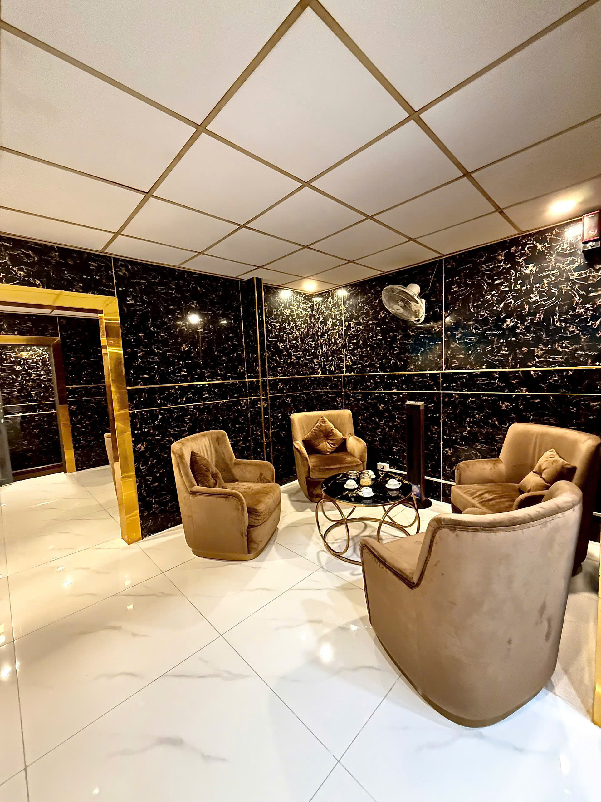 ►  CHO THUÊ MẶT BẰNG MASSAGE – FULL NỘI THẤT – VÀO LÀ KINH DOANH NGAY