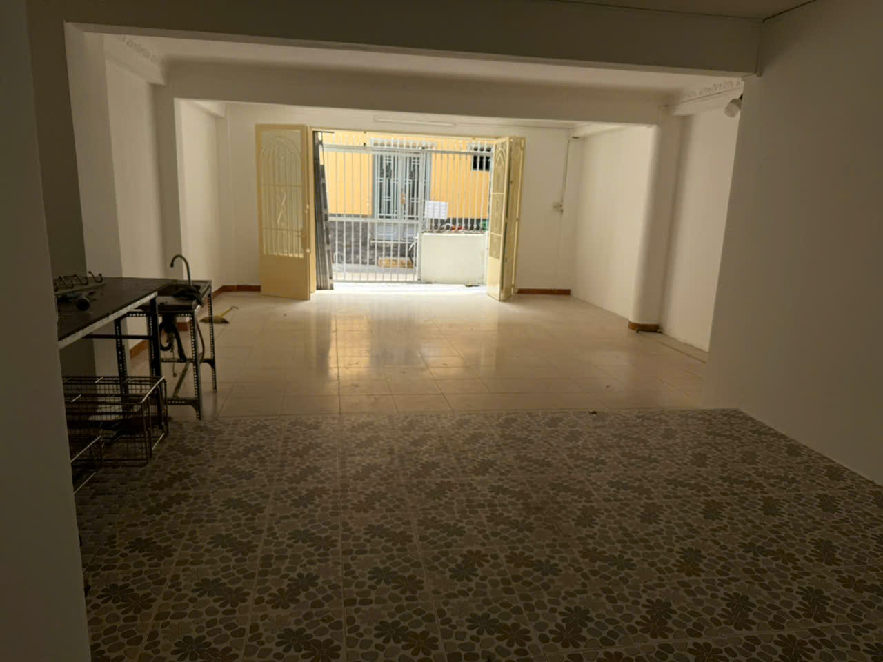 Cho thuê phòng hoặc nhà nguyên căn – hẻm xe hơi Lạc Long Quân, Tân Bình