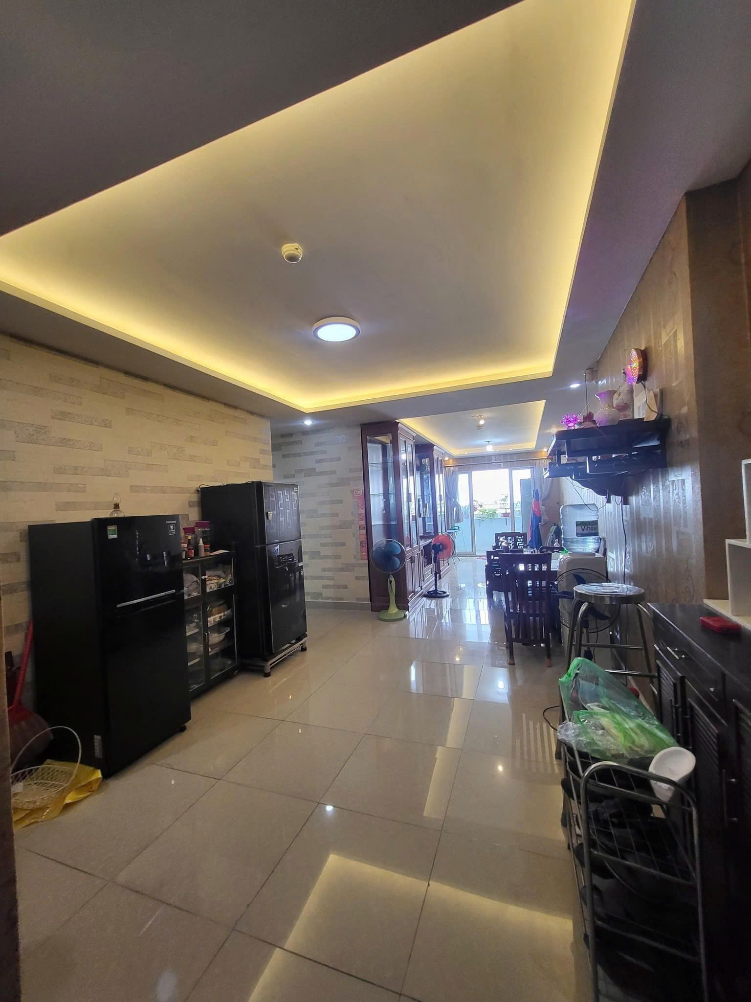 https://batdongsanviet.info.vn/uploads/images/upload/16-07-26/z8048821098169_8ac231bb91d2245b87deba0dbbd5c147.jpg