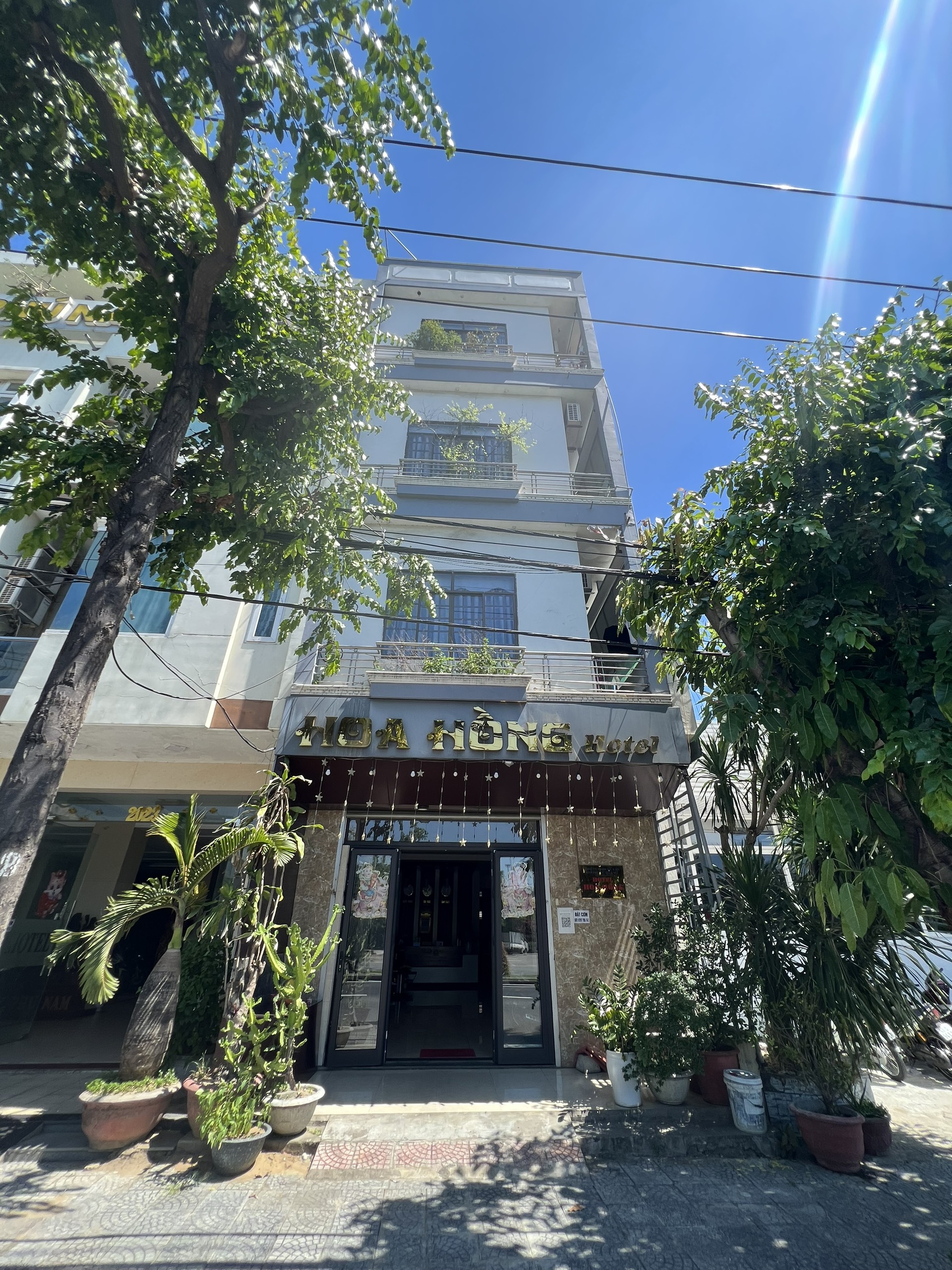 *Bán khách sạn 4 tầng đường CMT8, thành phố Đà Nẵng