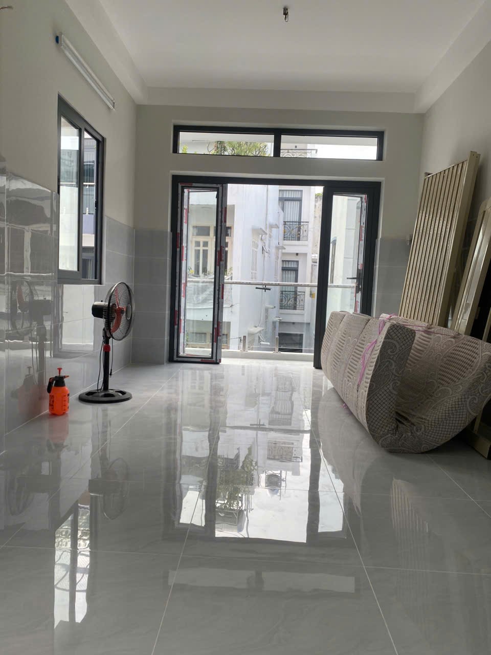 CHO THUÊ PHÒNG MỚI 100% – VỊ TRÍ ĐẸP TẠI 443/71A LÊ VĂN SỸ, PHƯỜNG 12, QUẬN 3